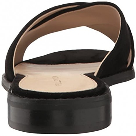 Pelle Moda Women's Hazel-Su Flat Sandal