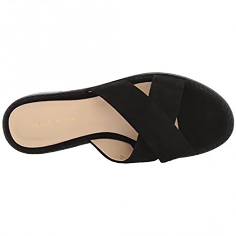 Pelle Moda Women's Hazel-Su Flat Sandal